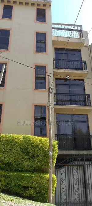11bdrm House in Bole for sale