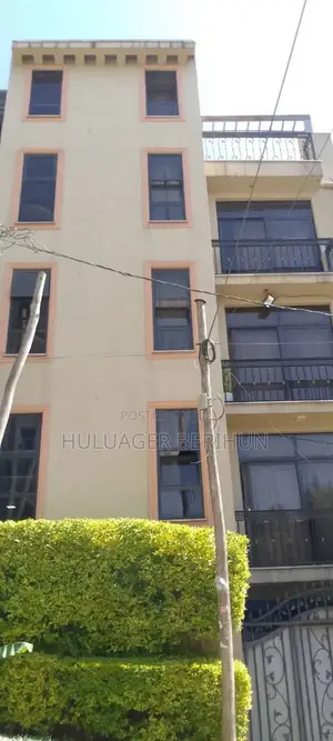 11bdrm House in Bole for sale
