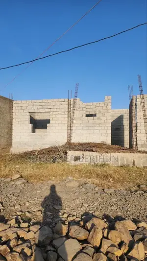 6bdrm House in Bole for sale
