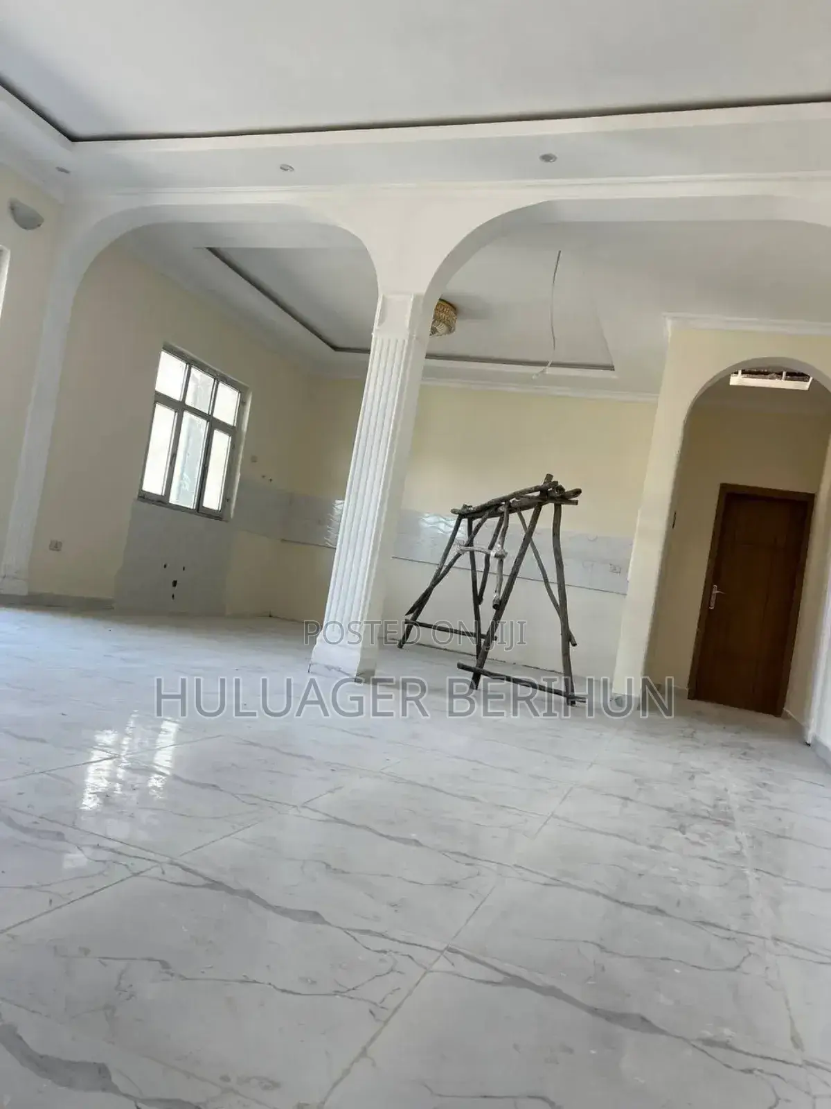 Furnished 9bdrm House in Bole for sale