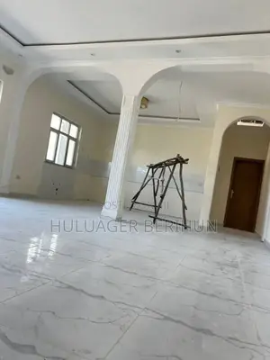 Furnished 9bdrm House in Bole for sale