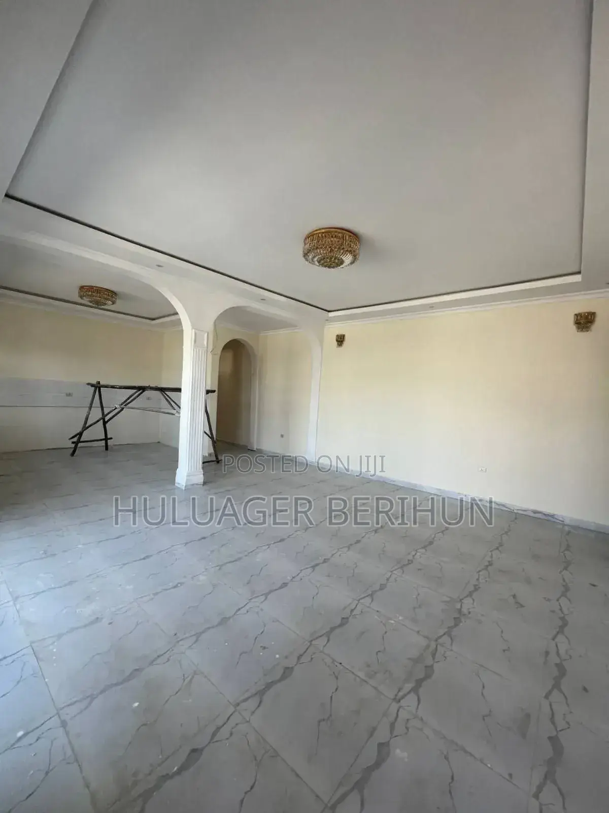Furnished 9bdrm House in Bole for sale