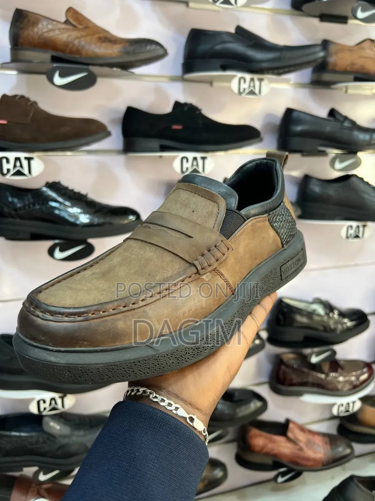 ጥራታቸውን የጠበቁ ዘመነኛ የቆዳ ውጤቶችን እንደተለመደው ከብራና ሌዘር