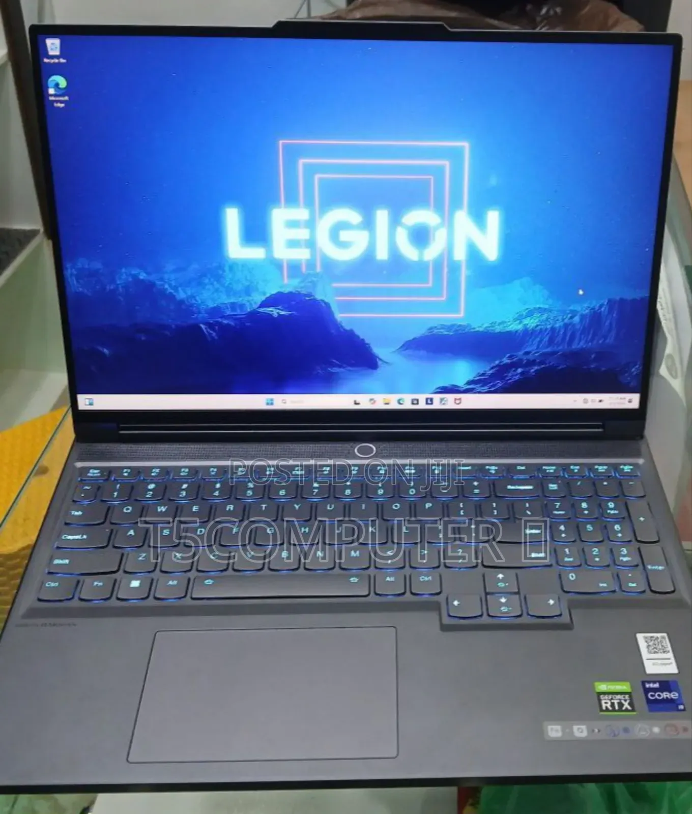New Laptop Lenovo Lrgion 7i 16GB Intel Core I9 SSD 1T