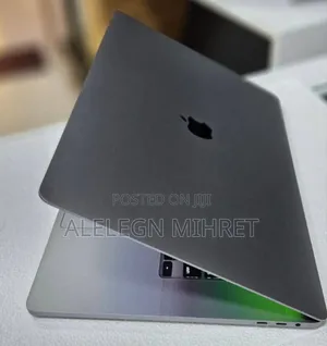 New Laptop Apple MacBook Pro 2019 16GB Intel Core I9 SSD 1T