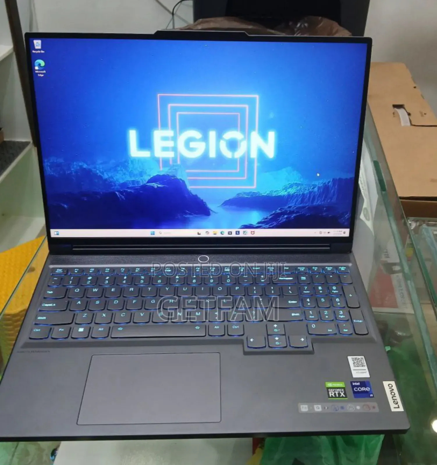 New Laptop Lenovo Legion 7 16GB Nvidia SSD 1T