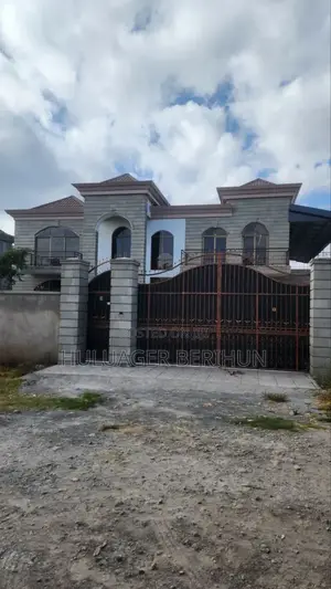 Furnished 7bdrm House in Bole for sale