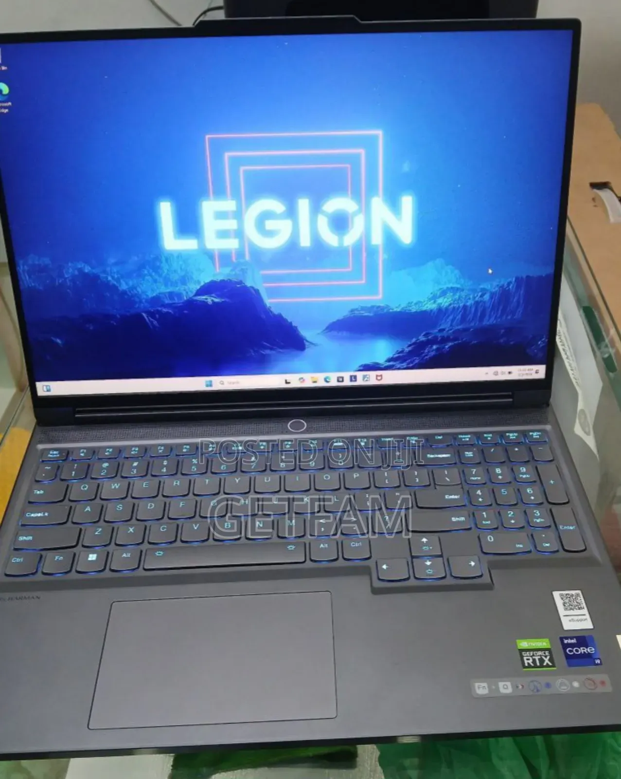 New Laptop Lenovo Legion 7 16GB Nvidia SSD 1T