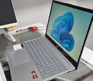 New Laptop HP Stream Notebook 16GB AMD Ryzen 5 SSD 256GB