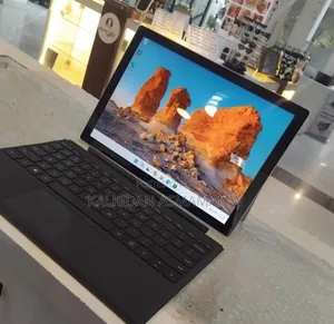 New Laptop Microsoft Surface Pro 7 16GB Intel Core I7 SSD 256GB