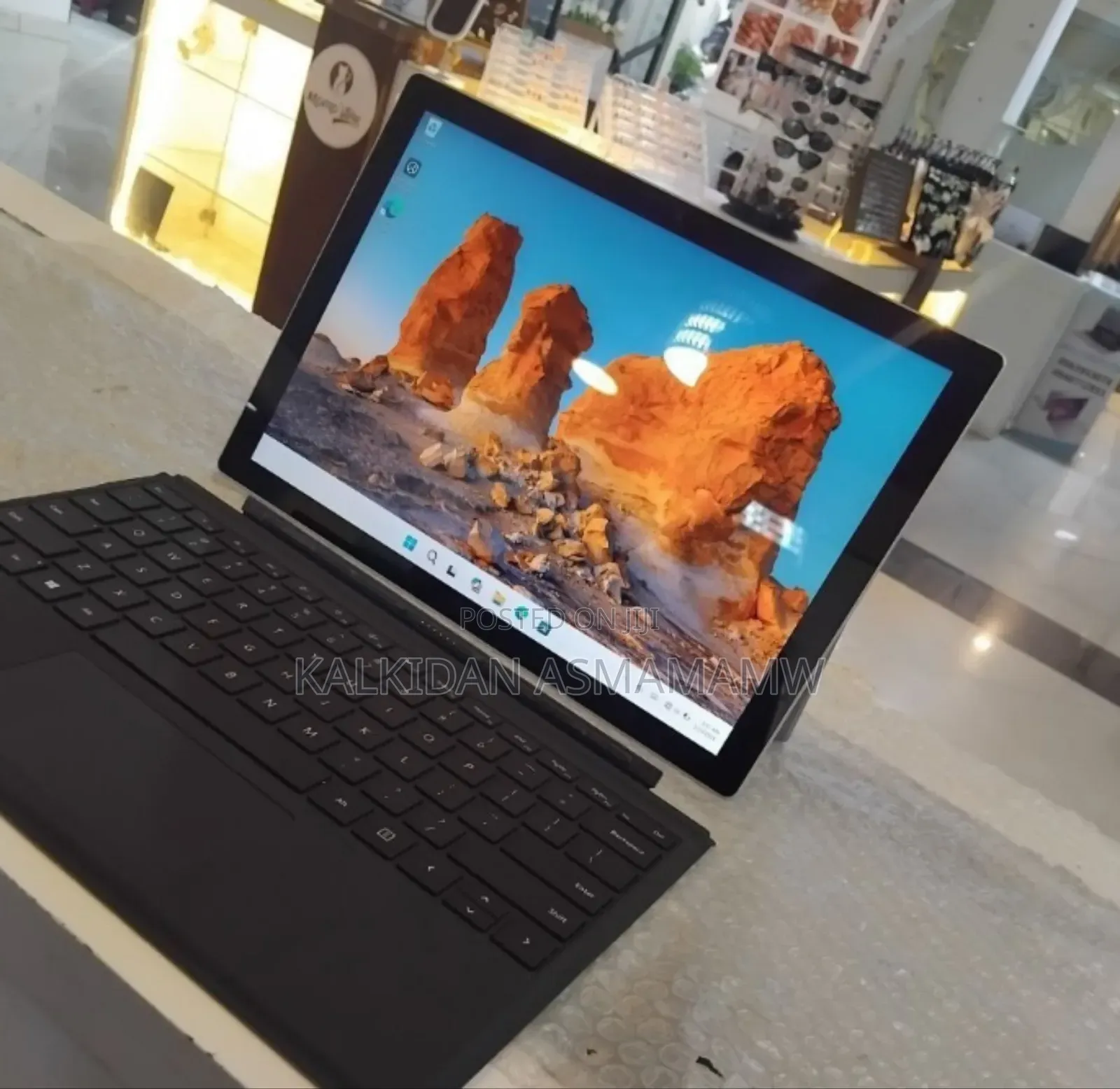 New Laptop Microsoft Surface Pro 7 16GB Intel Core I7 SSD 256GB