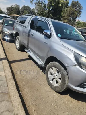 Toyota Hilux 2017 Silver
