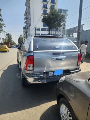 Toyota Hilux 2017 Silver