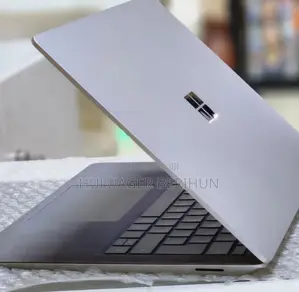 New Laptop 8GB Intel SSD 512GB