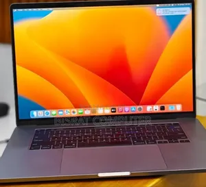 New Laptop Apple MacBook Pro 2019 16GB Intel Core I7 SSD 512GB