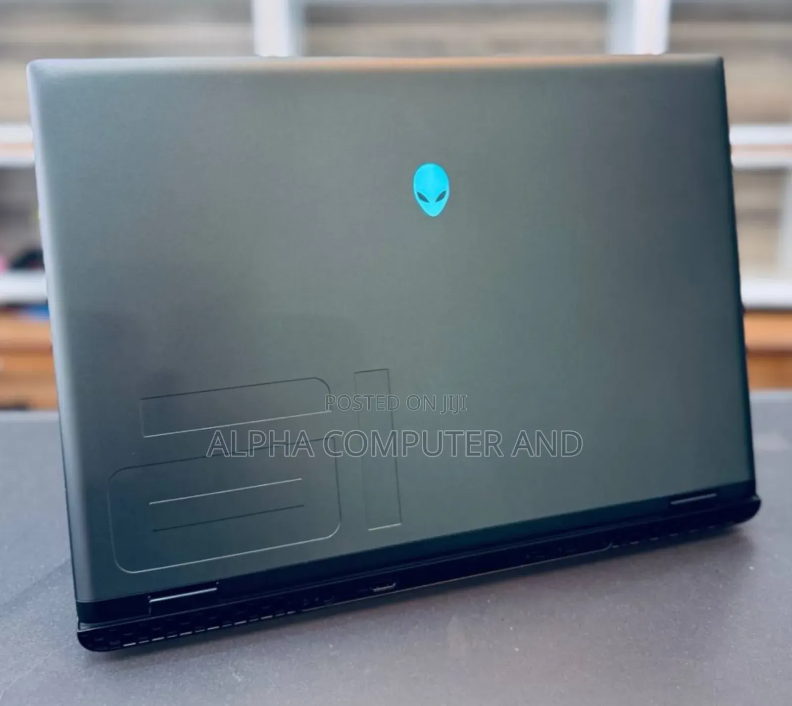 New Laptop Dell Alienware M16 R2 16GB Intel Core Ultra 9 SSD 1T