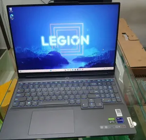 New Laptop Lenovo Lrgion 7i 16GB Intel Core I9 SSD 1T
