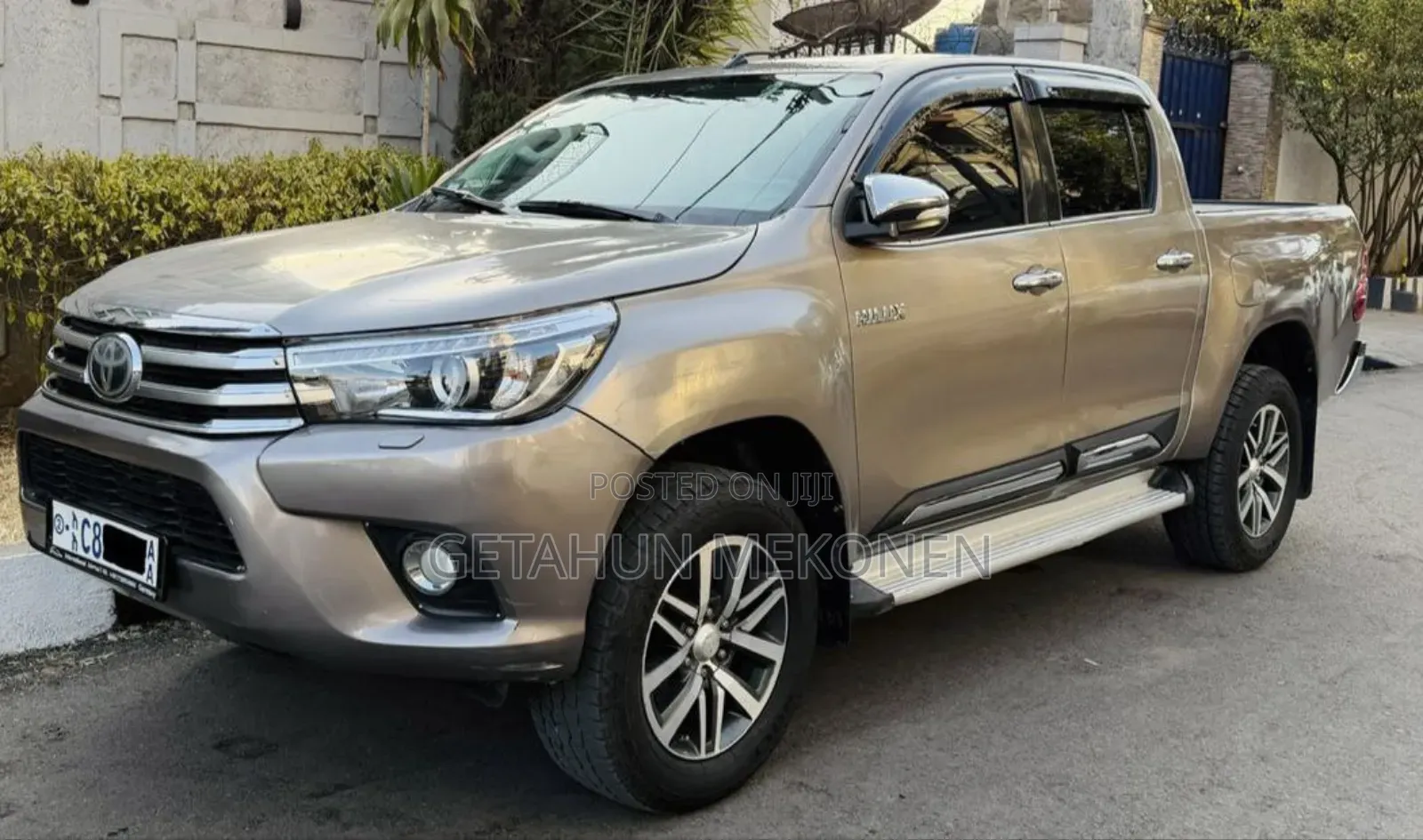 Toyota Hilux 2018 Gold