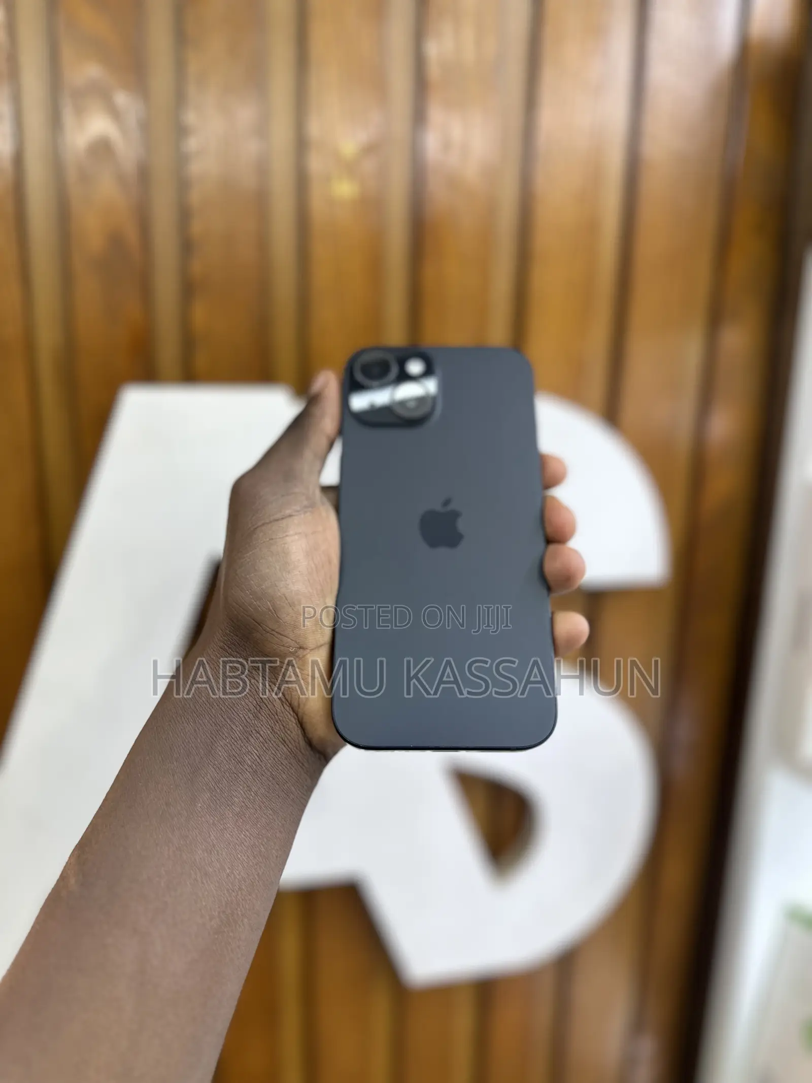 New Apple iPhone 15 128 GB Black