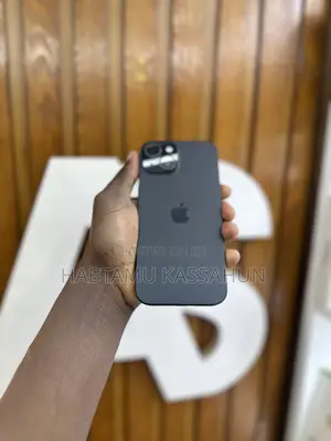 New Apple iPhone 15 128 GB Black