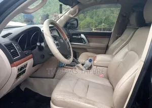 Toyota Land Cruiser 2015