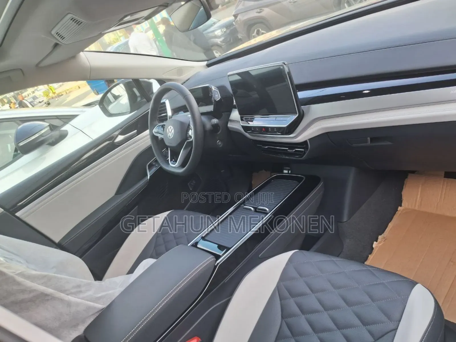 New Volkswagen ID.6 2024 Gold