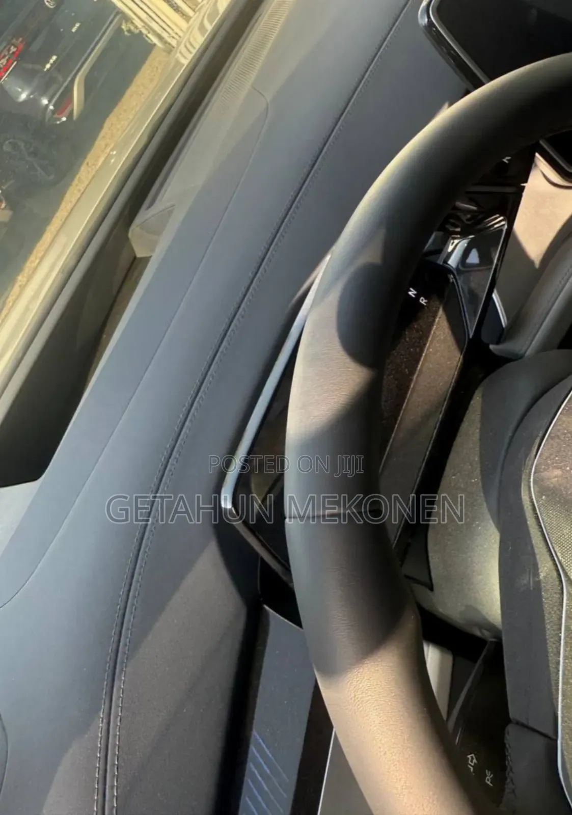 New Volkswagen ID.6 2024 Gold