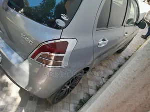 Toyota Vitz 1.0 FWD 5dr 2007 Gray