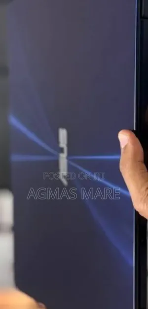 New Laptop Asus 16GB Intel Core I7 SSD 512GB