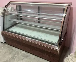 1.5 ሜትር የኬክ ማቀዝቀዣ (Cake Display Fridge) - ግራናይት