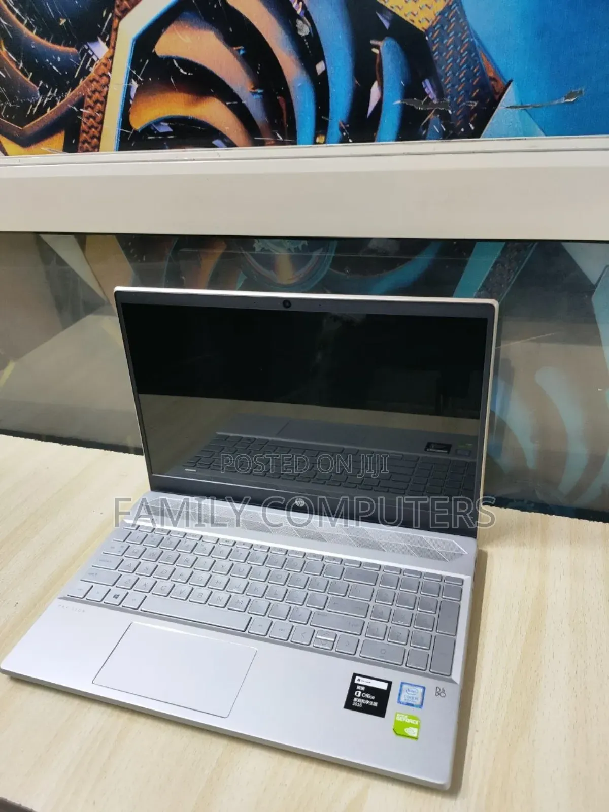 New Laptop HP Pavilion 15 8GB Intel Core I5 SSHD+SSD 1T