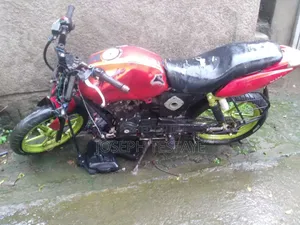 TVS Apache 160 4V 2010 Red