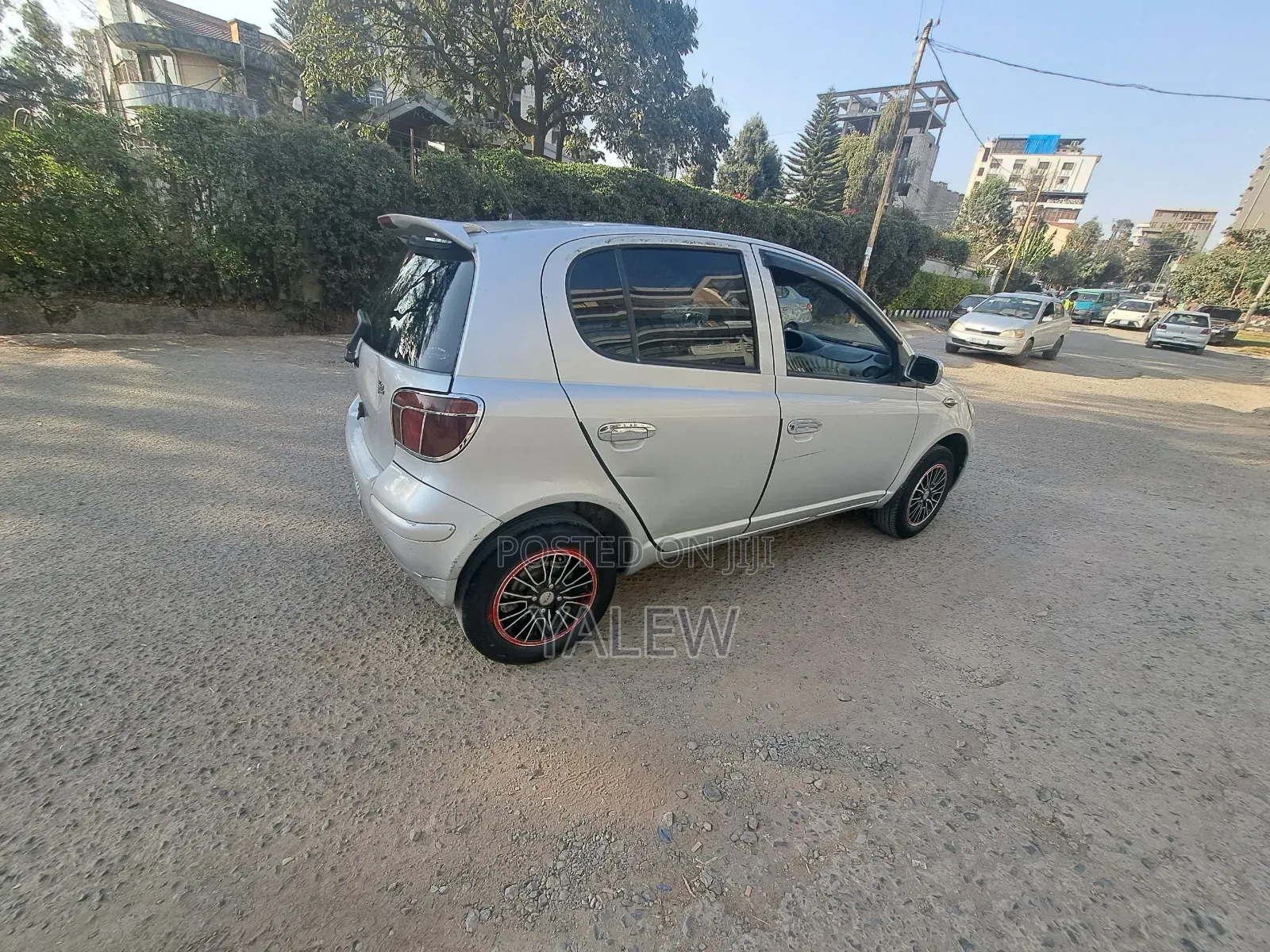 Toyota Vitz 2004 Silver