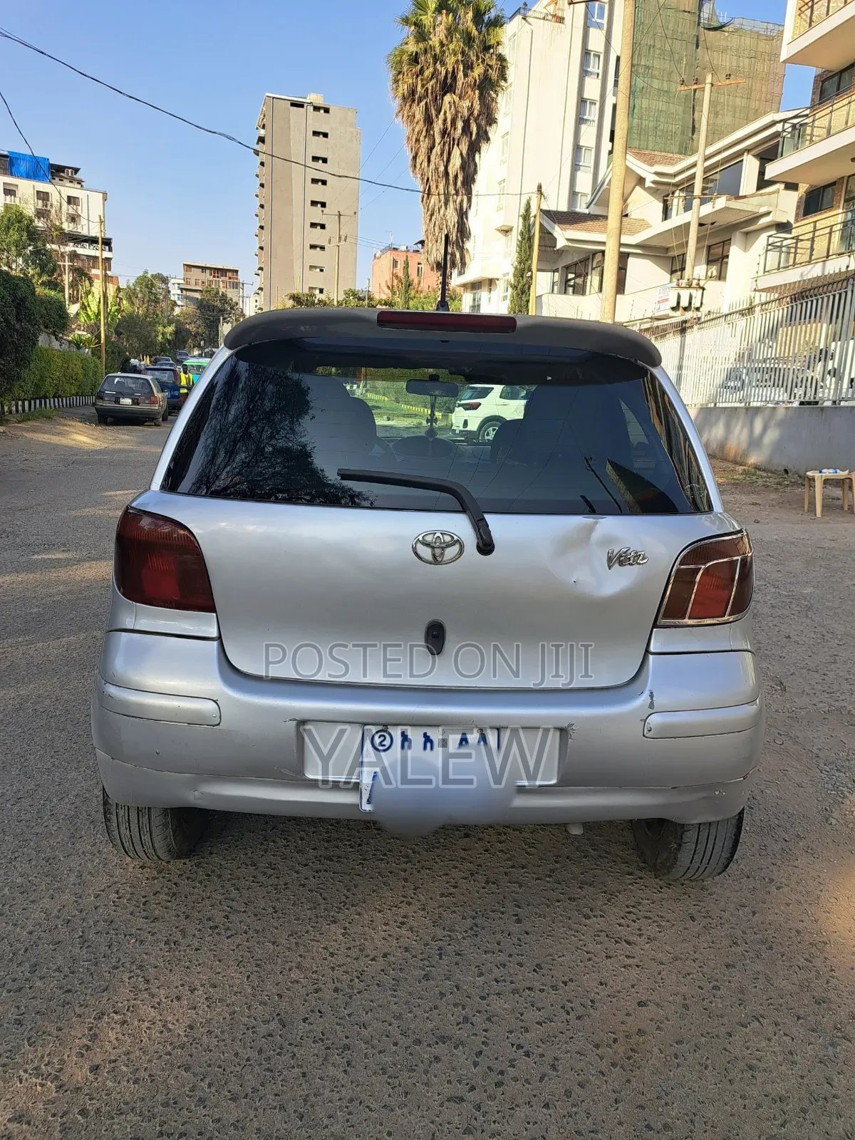Toyota Vitz 2004 Silver