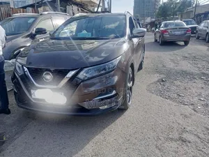 Nissan Qashqai 2018 Brown