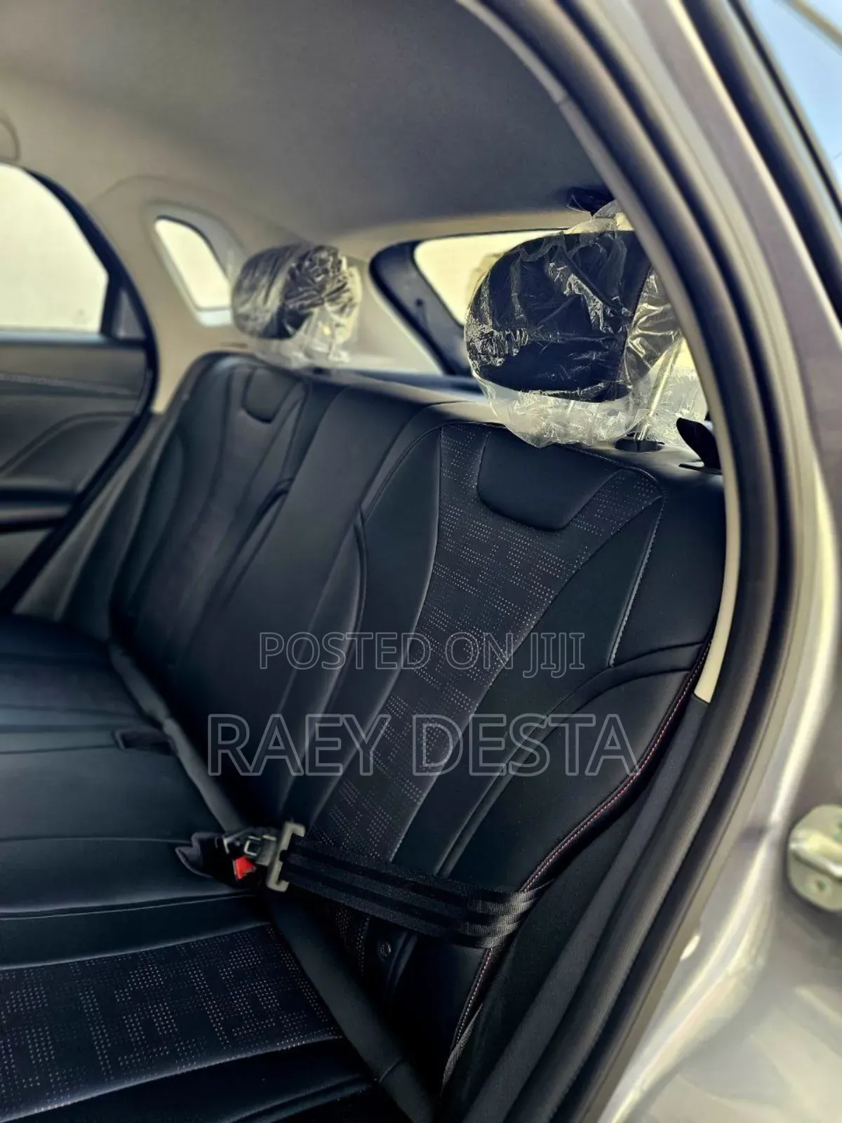 BYD E2 43 kWh 94 hp FWD 2025 Silver