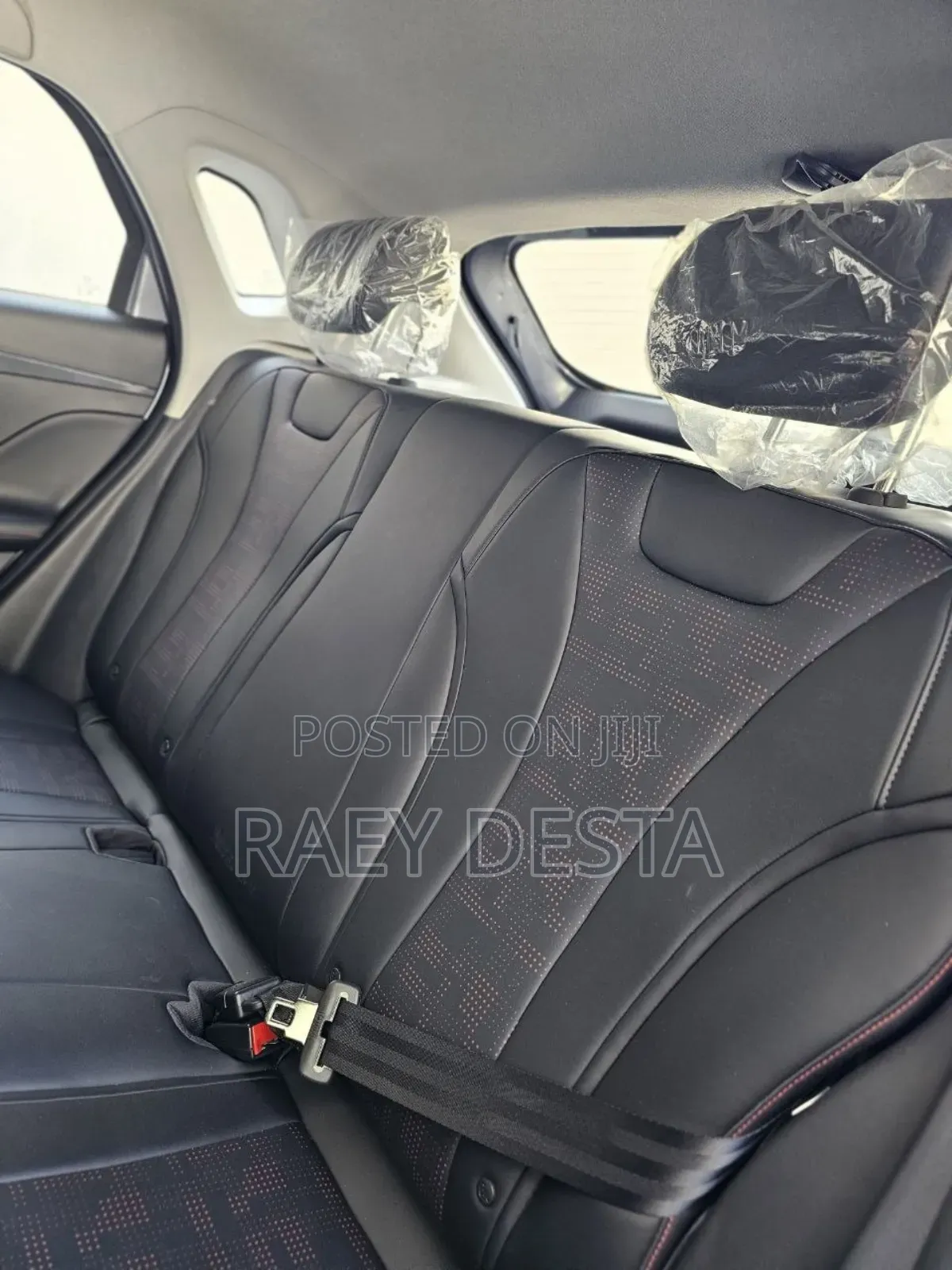 BYD E2 43 kWh 94 hp FWD 2025 Silver