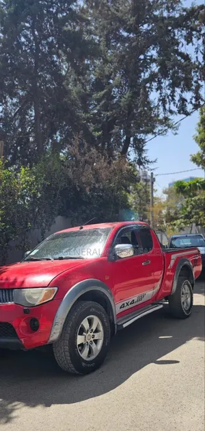 Mitsubishi L200 2008 Red