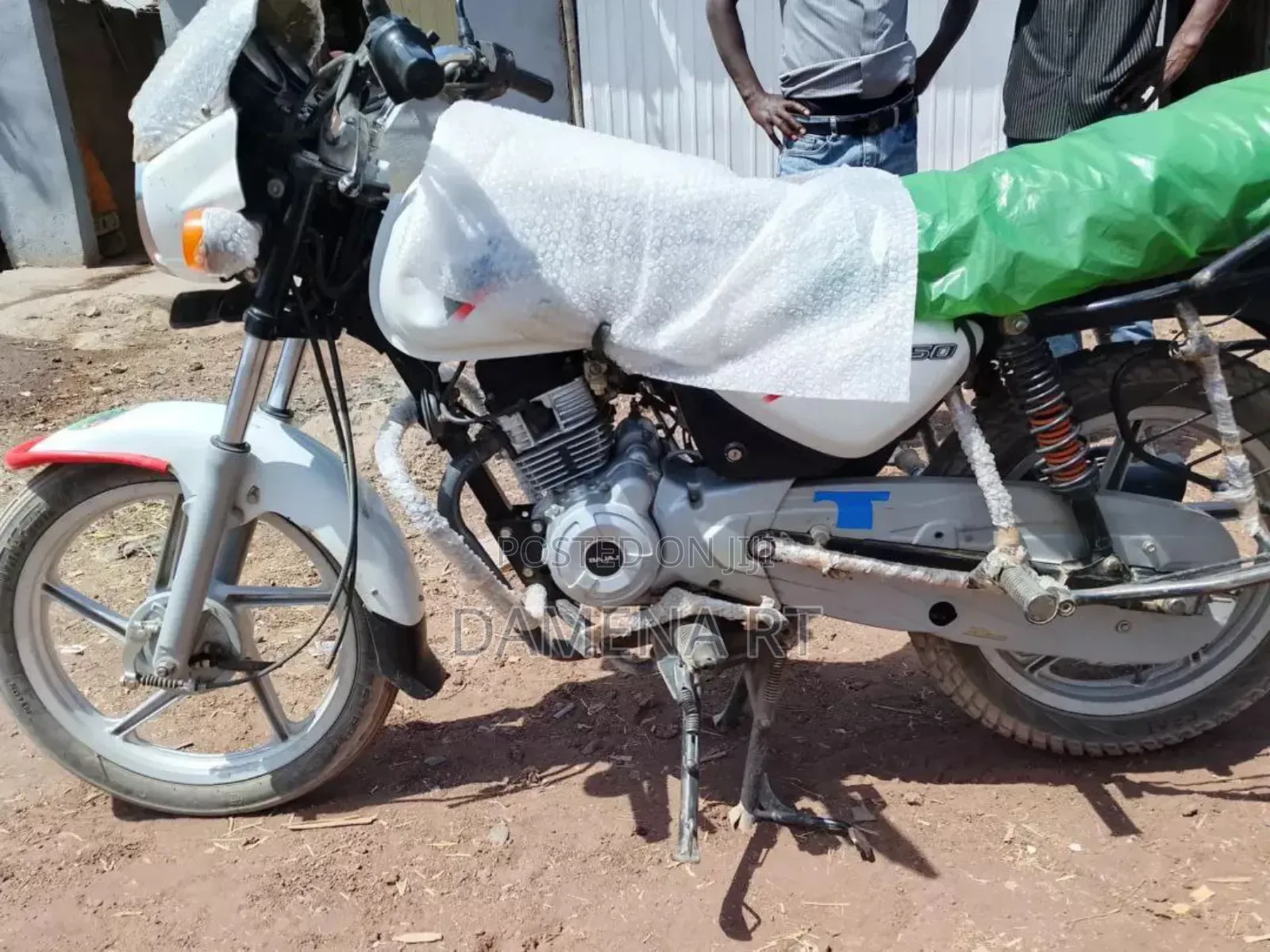 Bajaj Boxer BM100KS 2021 White