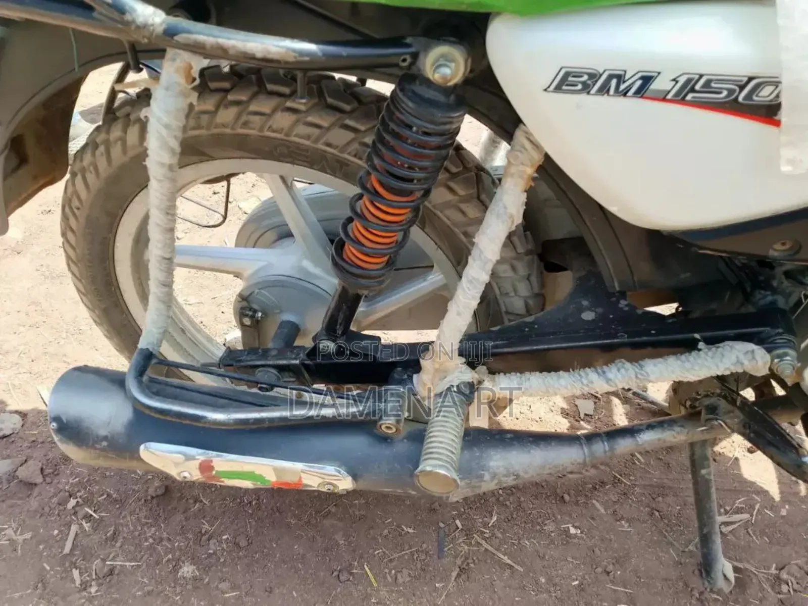 Bajaj Boxer BM100KS 2021 White