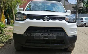 Suzuki S-Presso 2022 White