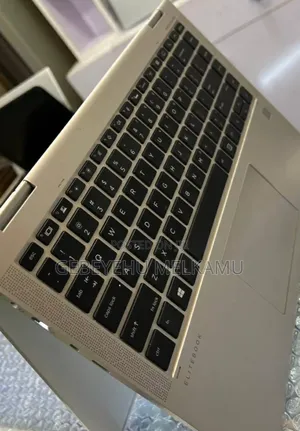 New Laptop HP Envy X360 8GB Intel Core I5 SSD 256GB