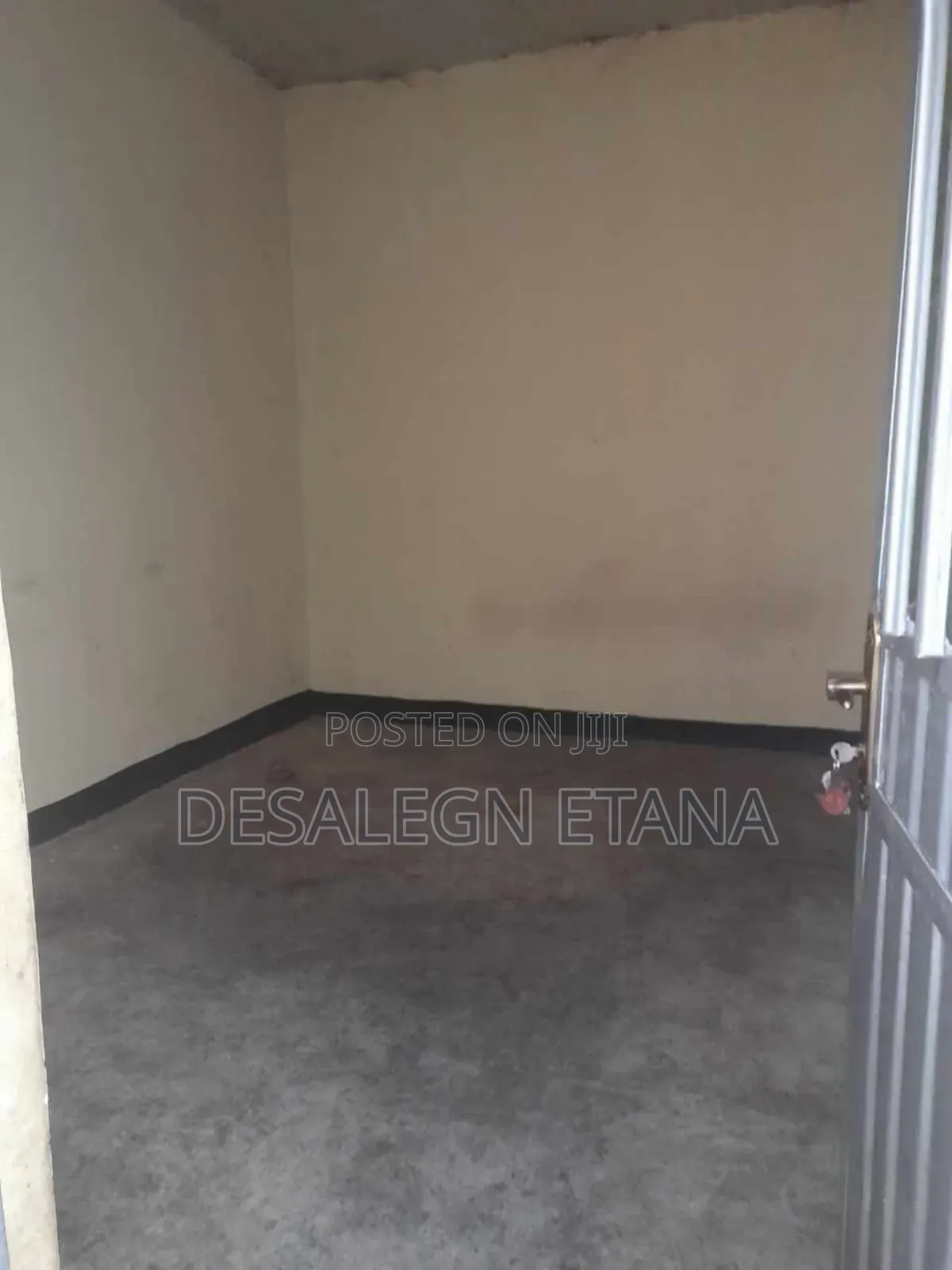 7bdrm Villa in West Shewa for sale