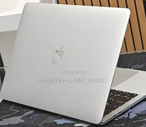 New Laptop Apple MacBook Air 2017 8GB Intel Core I7 SSD 512GB