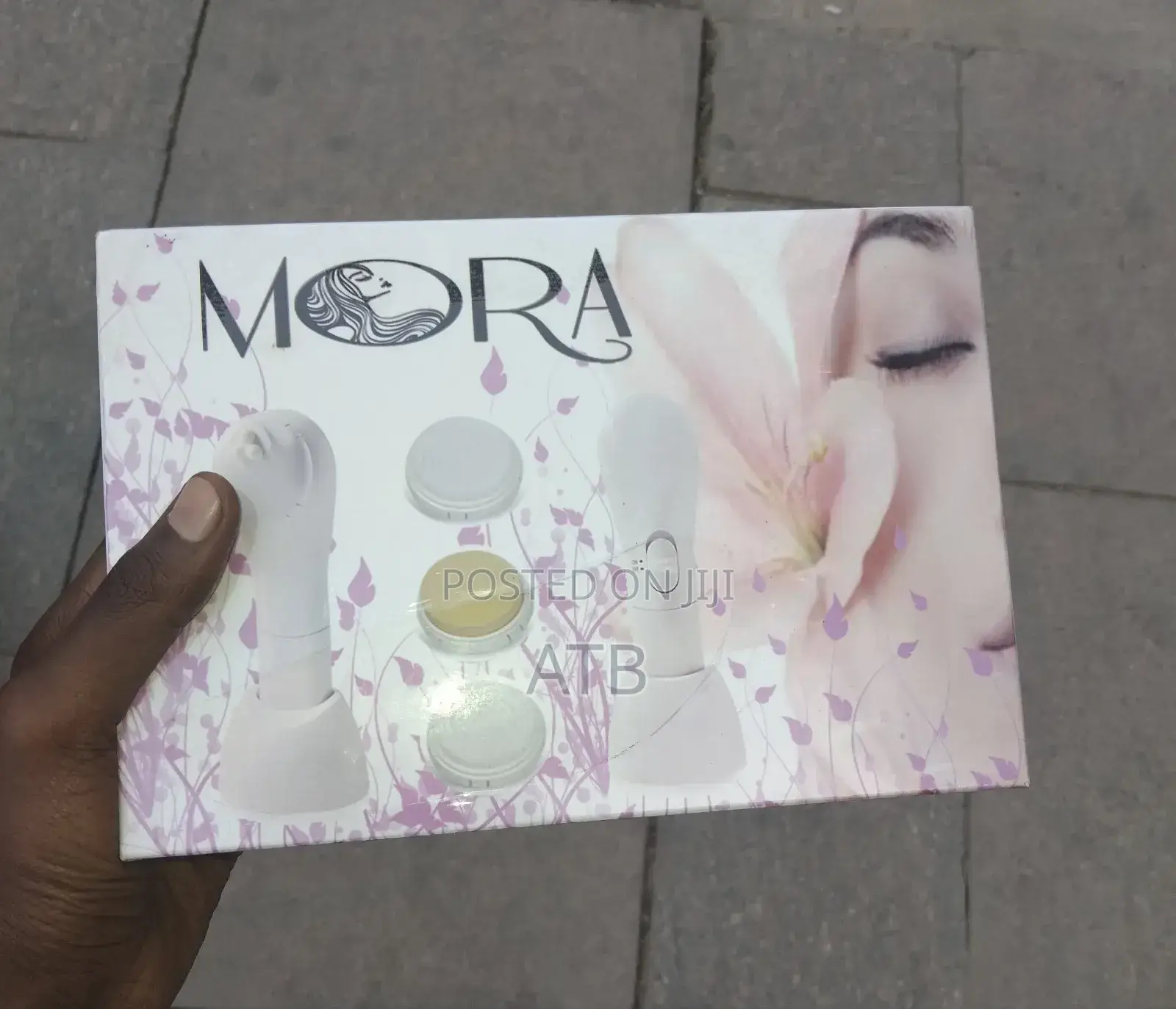 Battery -powered Facial Cleansing