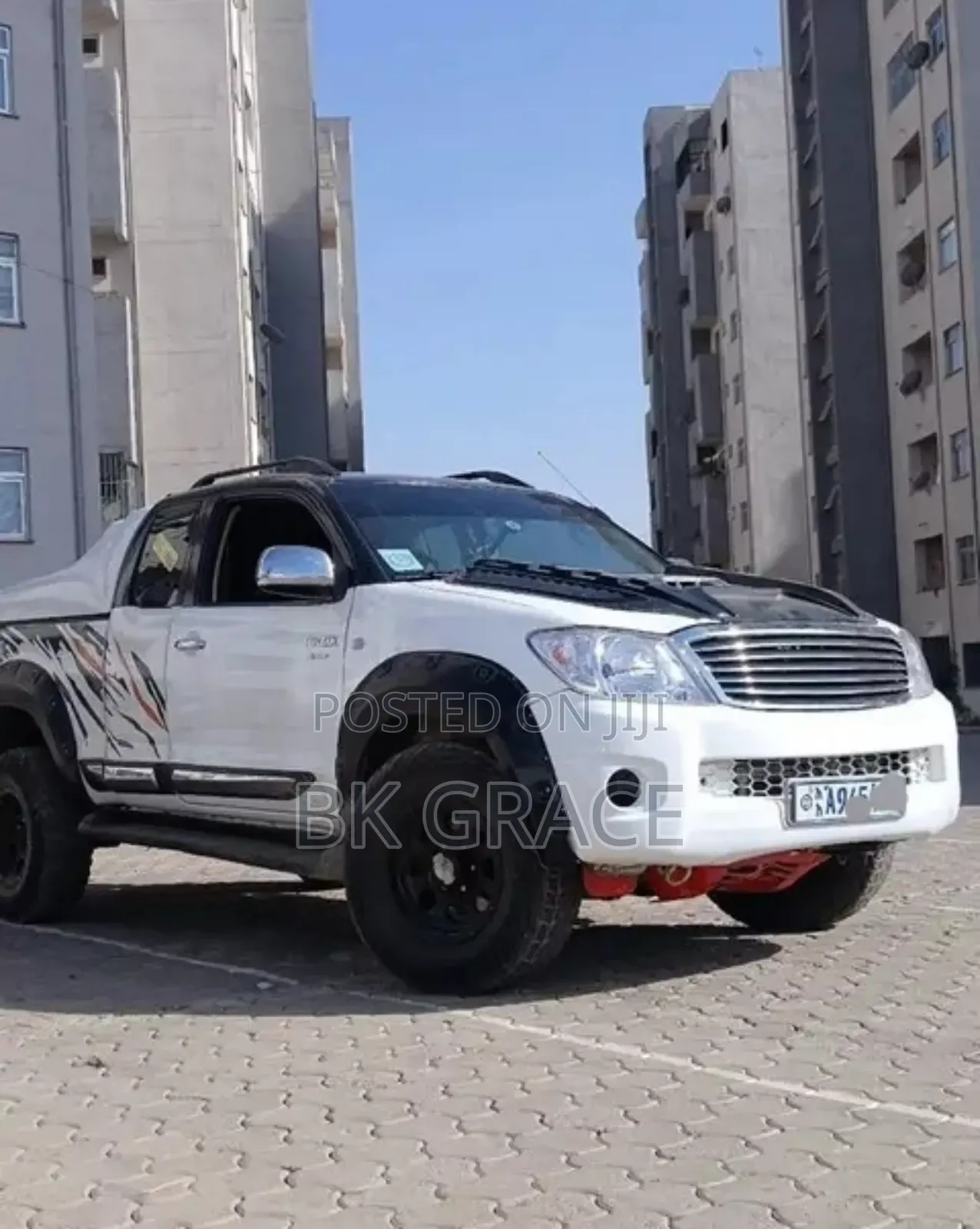 Toyota Hilux 2.5 D-4D 4X4 SRX 2010 White