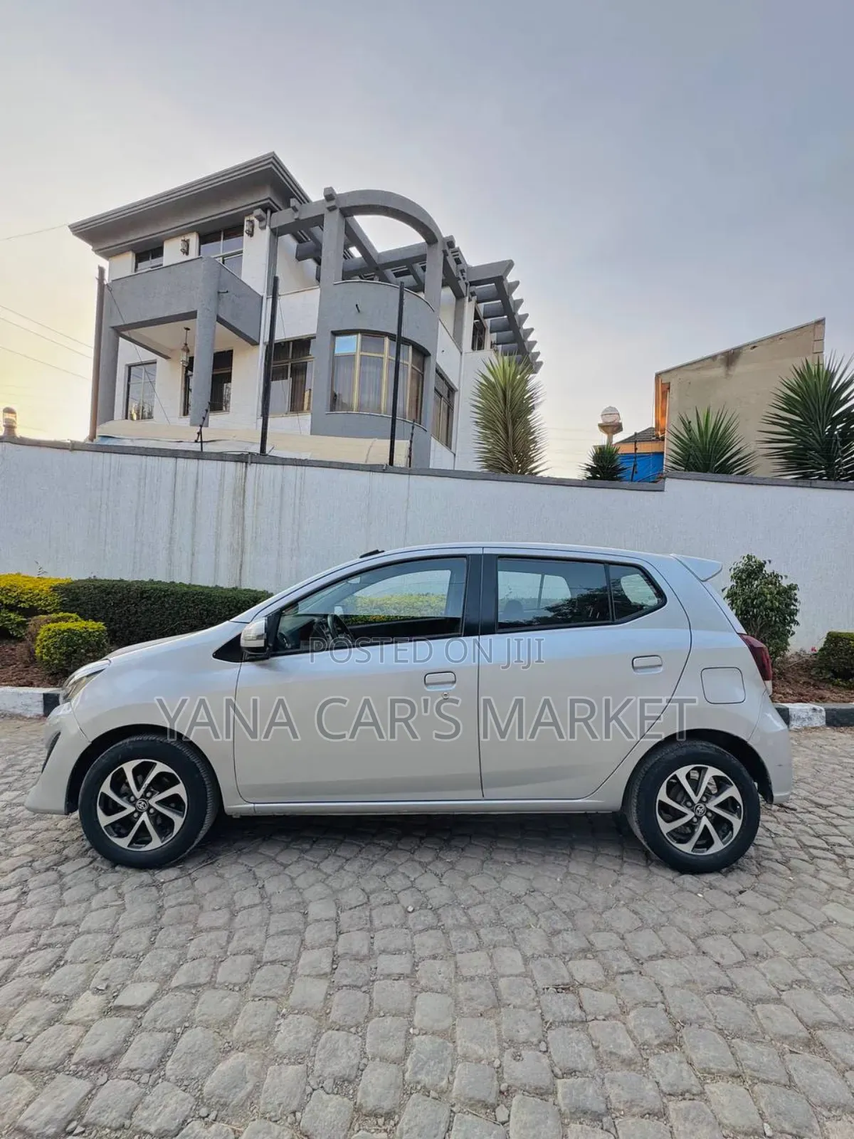 Toyota Agya G 1.2 2022 Silver