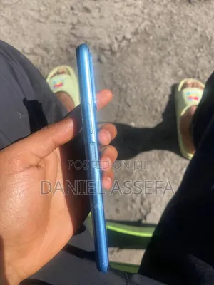 Vivo V20 128 GB Blue