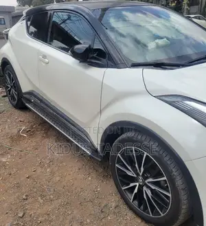 Toyota C-HR 2017 White