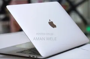 New Laptop Apple MacBook Pro 2018 8GB Intel Core I5 SSD 256GB